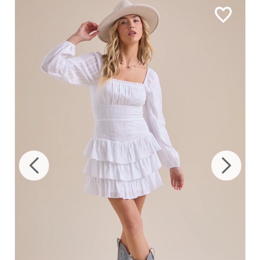 🕊️NAOMI EMBROIDERED MINI DRESS

Elegant White Ruffle Dress🕊️